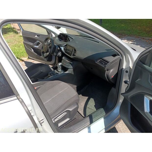 2016 Peugeot 308-41648754