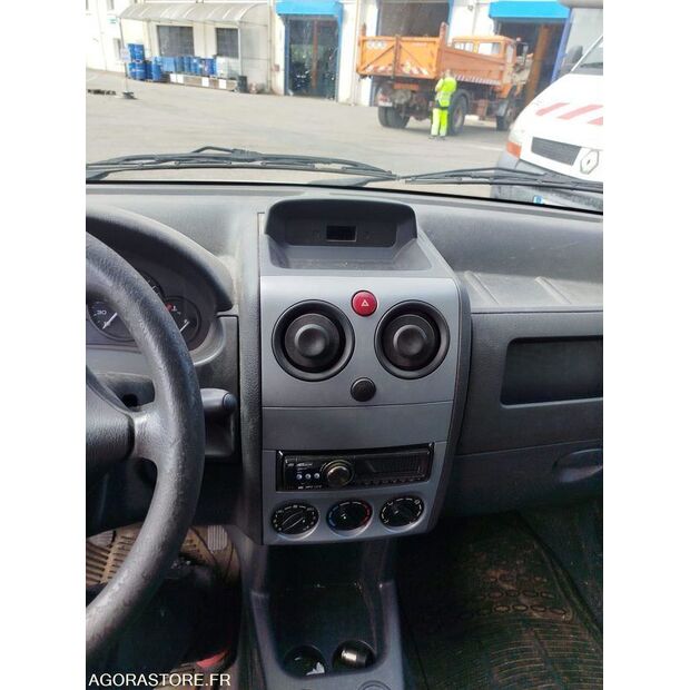 2012 سيتروين BERLINGO-41648808
