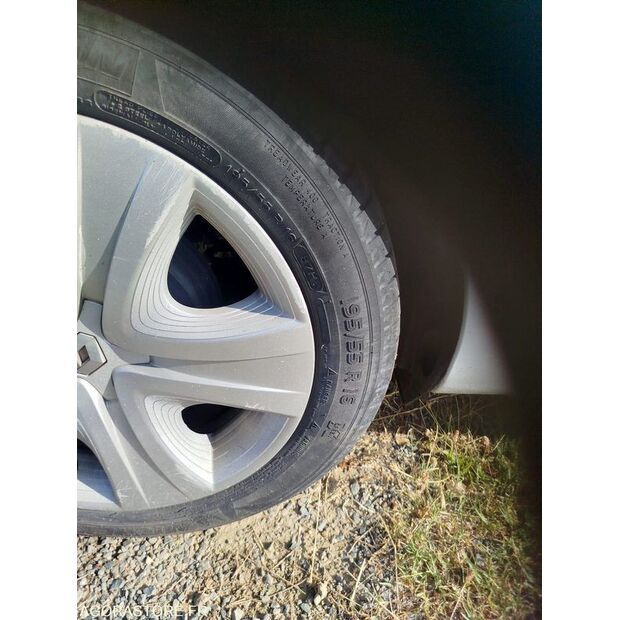 2014 Renault Clio-41648973