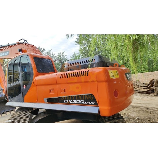 2021 دووسان DX300LC-9C-41649154
