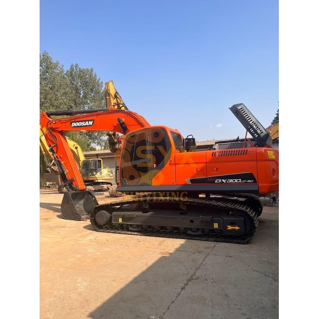2021 دووسان DX300LC-9C-41649158