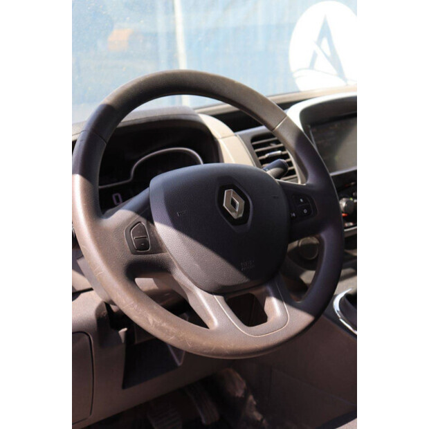 2018 رينو Trafic-41650925