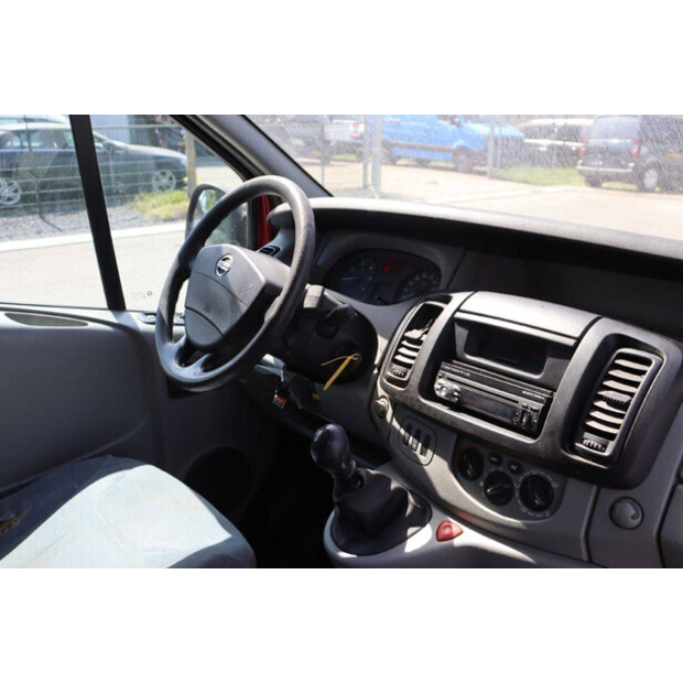 2006 نيسان Primastar-41651005