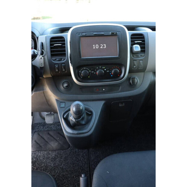 2018 رينو Trafic-41651116
