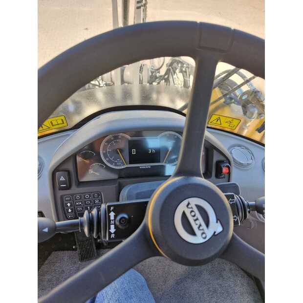 2021 فولفو L90H-41659504