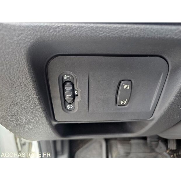 2008 Renault Clio-41664830
