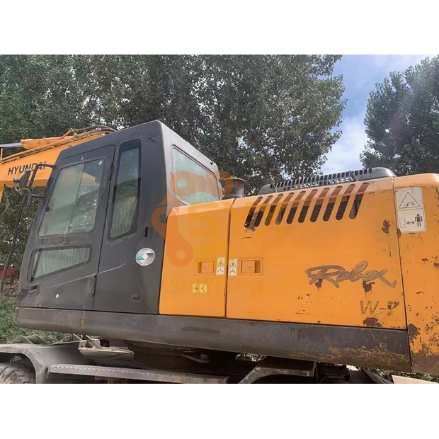2024 Hyundai 210W-7-41664957