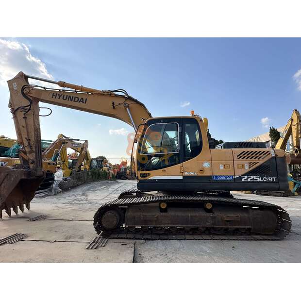 2024 هيونداي 225LC-9T-41665000