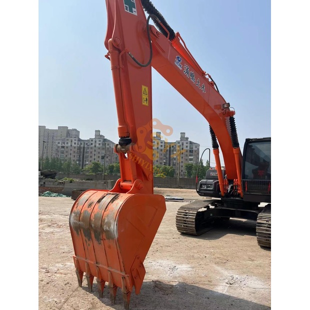 2022 هيتاشى ZX200-3G-41667821