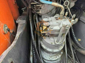صورة ل حفارات مجنزرة 2022 هيتاشى ZX200-5G