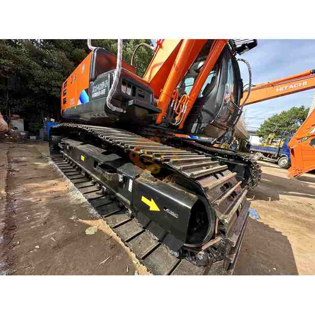 2022 Hitachi ZX200-41667933