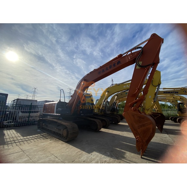 2022 Hitachi ZX240-3-41668000