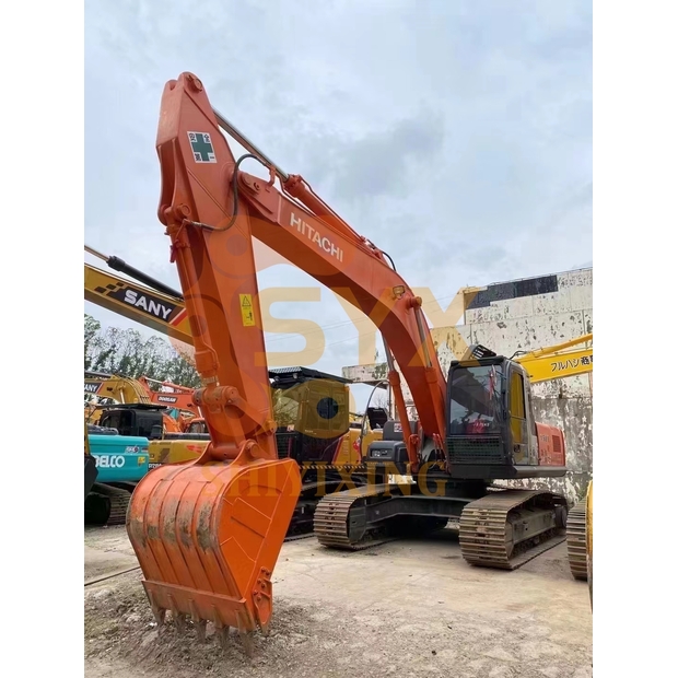 2021 Hitachi ZX240-3G-41668072