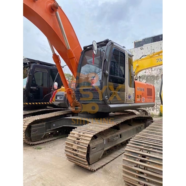 2021 Hitachi ZX240-3G-41668077