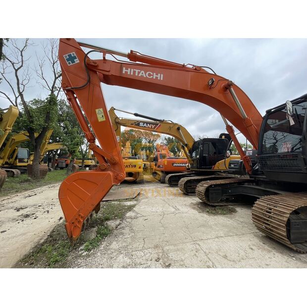 2022 Hitachi ZX240-3G-41668089