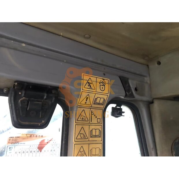 2023 هيونداي 210W-7-41668383