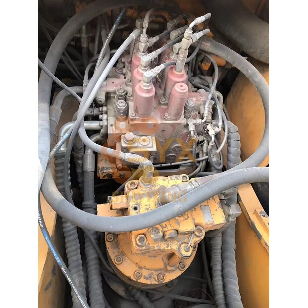 2023 هيونداي 210W-7-41668388