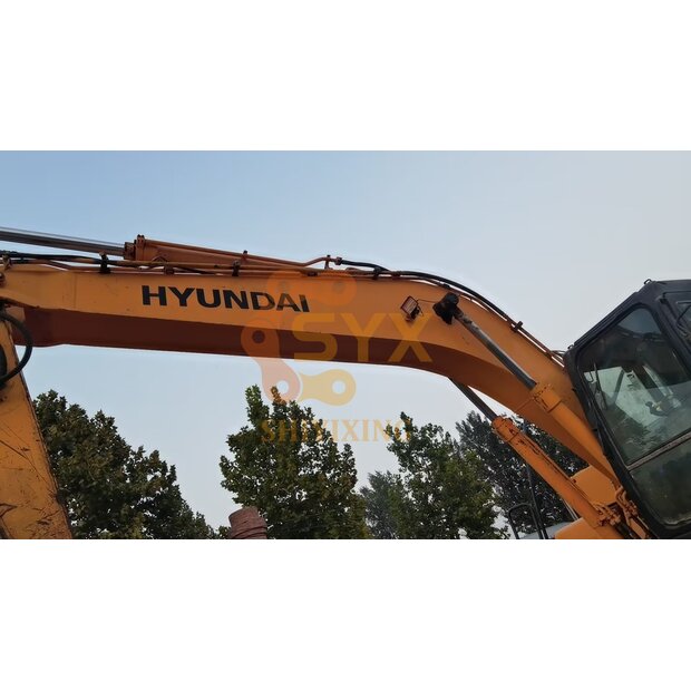 2023 هيونداي 210W-7-41668390