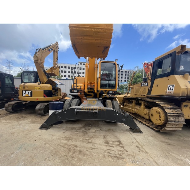 2023 Hyundai 210W-9-41668421