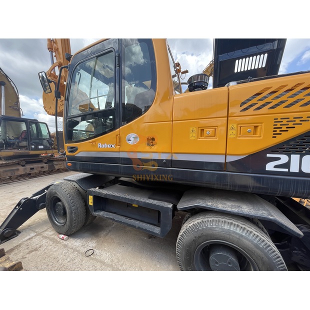 2023 Hyundai 210W-9-41668431