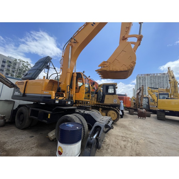2023 Hyundai 210W-9-41668434
