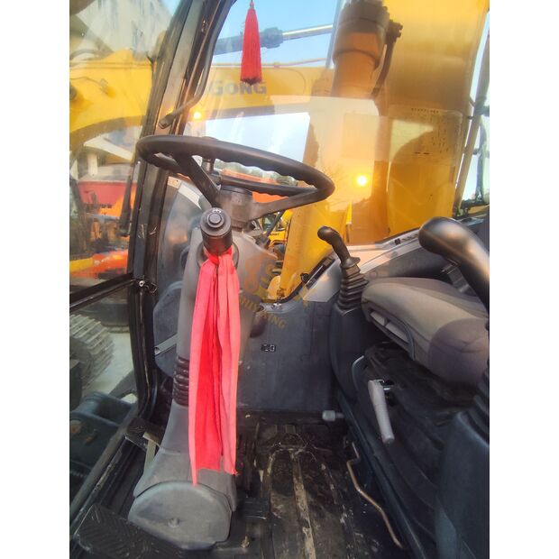 2022 Hyundai 210W-9-41668468
