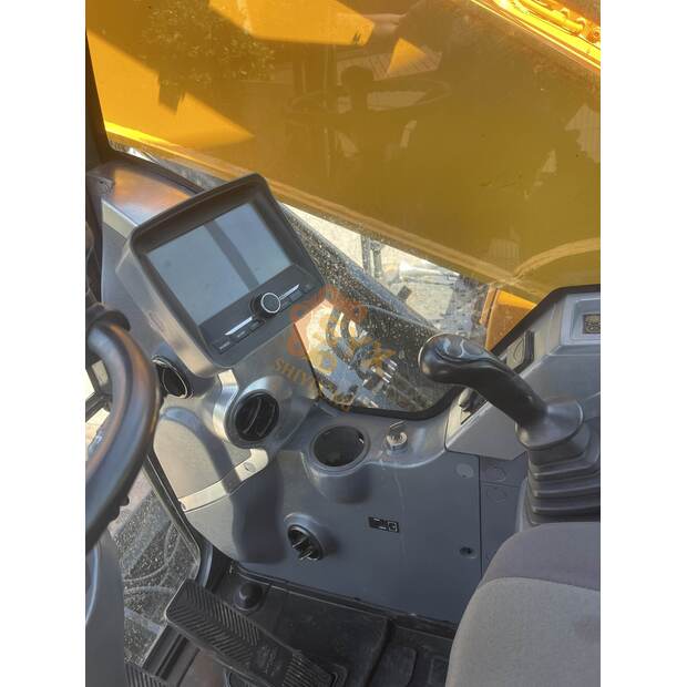 2022 Hyundai 210W-9-41668477
