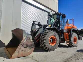 Image for WHEEL LOADERS 2021 Doosan DL380-7 for Sale in Italy