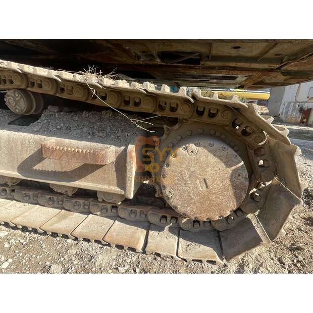 2023 Hyundai 215-9-41668512