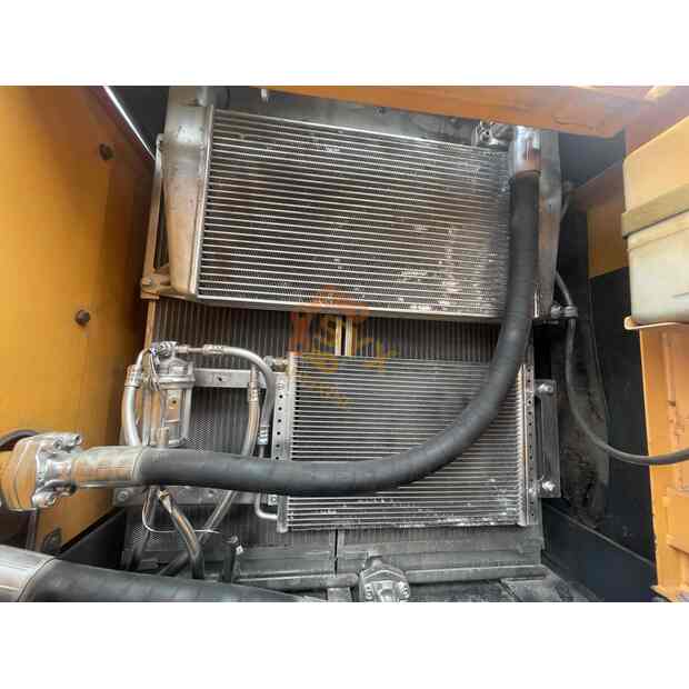 2022 Hyundai 220LC-9S-41668554
