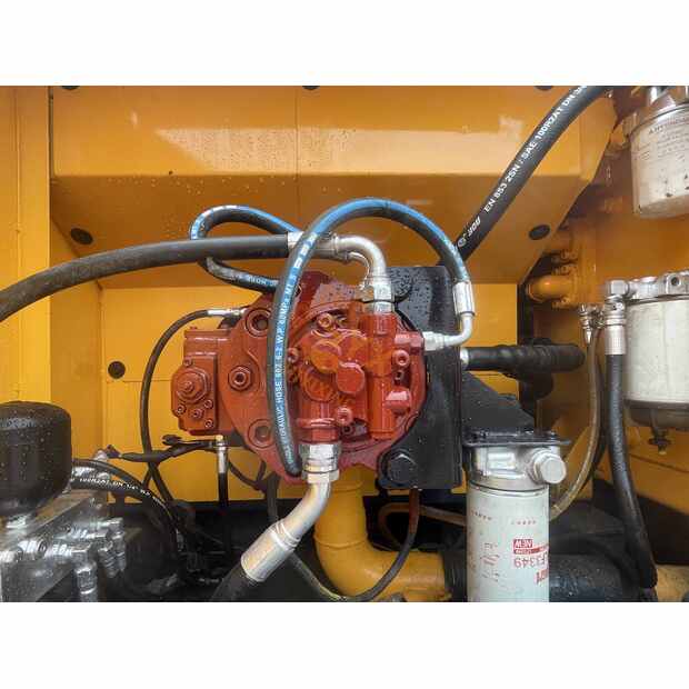 2023 Hyundai 220LC-9S-41668571