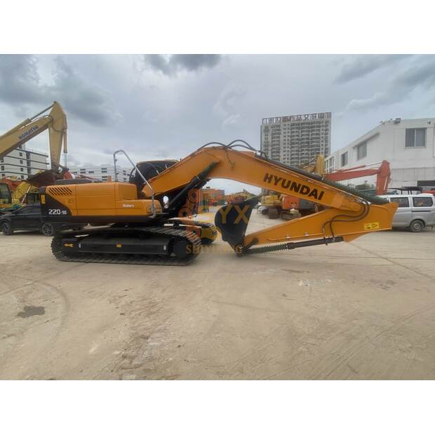 2023 Hyundai 220-9S-41668592