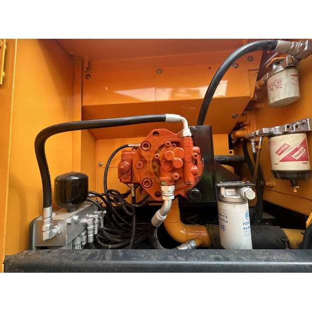 2023 Hyundai 220-9S-41668607