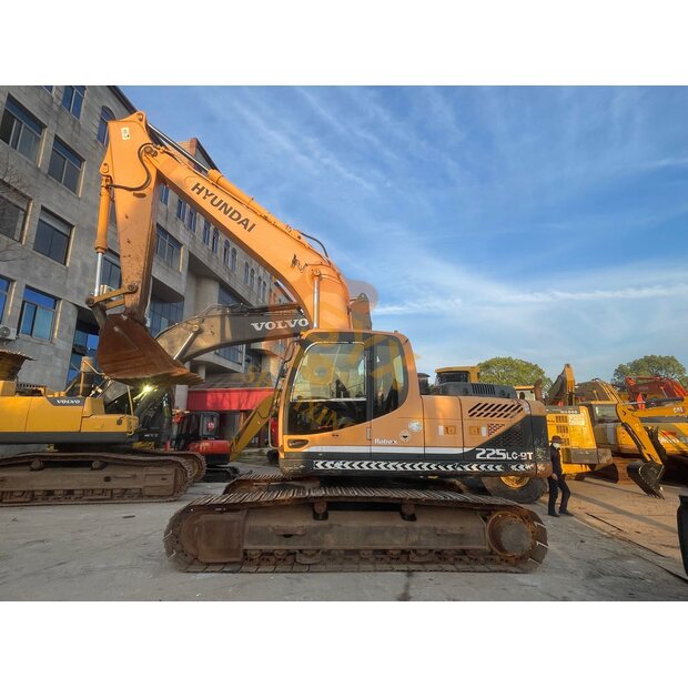 2022 هيونداي 225LC-9T-41668665