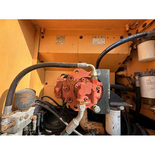 2022 Hyundai 225LC-9T-41668675