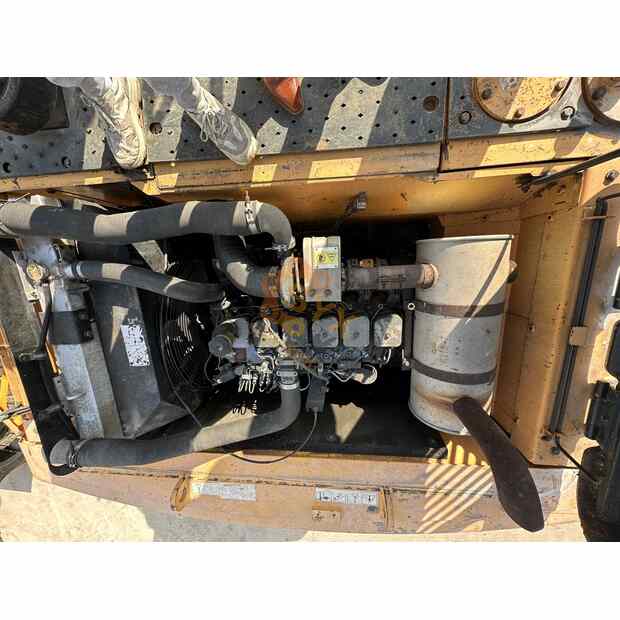 2022 Hyundai 225LC-9T-41668689