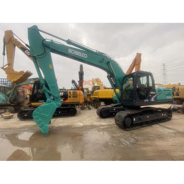 2023 كوبيلكو SK200-41669092