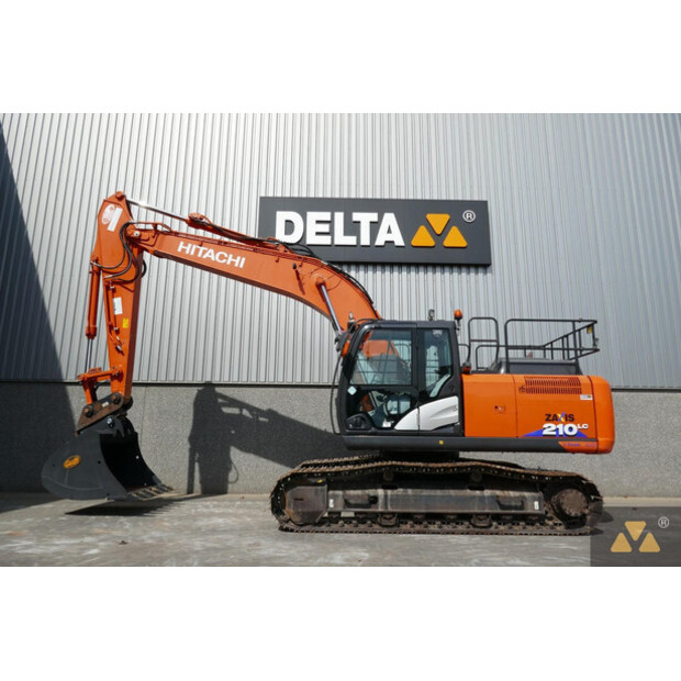2021 Hitachi ZX210LC-6-41669741