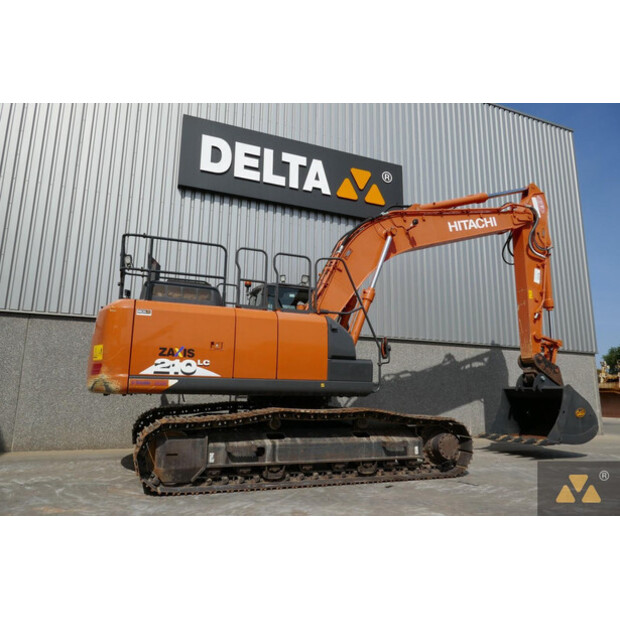 2021 Hitachi ZX210LC-6-41669746
