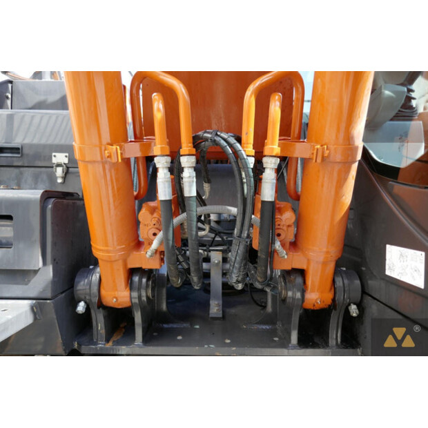 2021 Hitachi ZX210LC-6-41669763