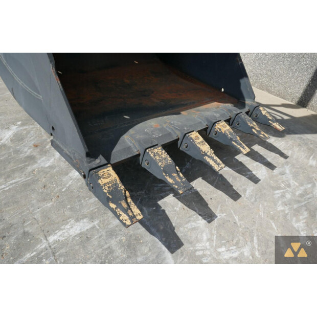 2021 Hitachi ZX210LC-6-41669769