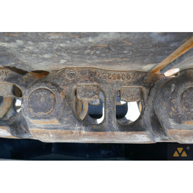 2021 Hitachi ZX210LC-6-41669784