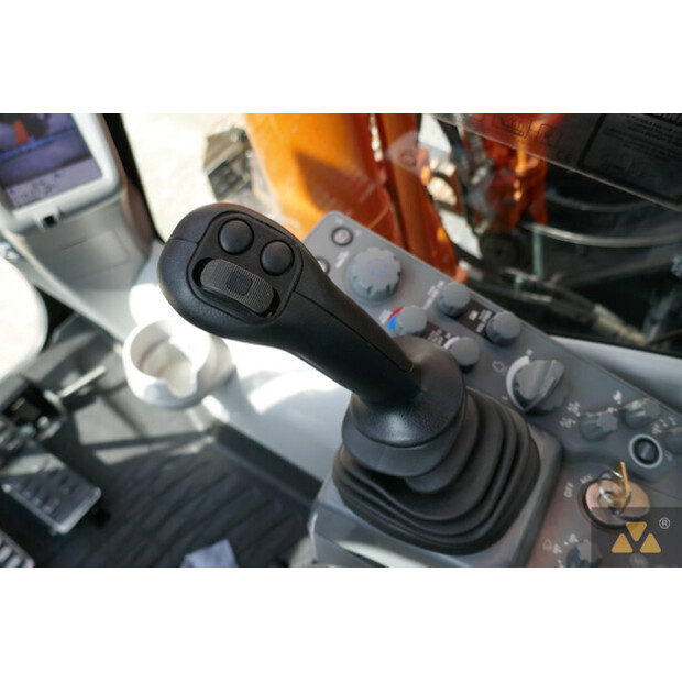 2021 Hitachi ZX210LC-6-41669798