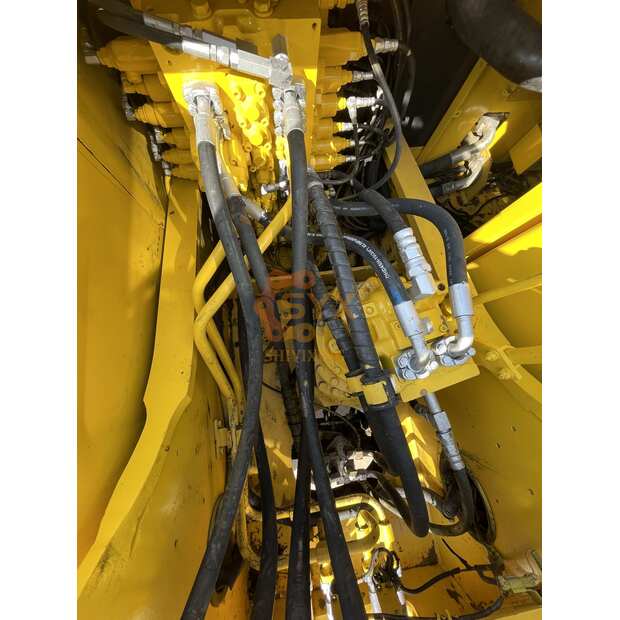 2022 Komatsu PC200-41670896