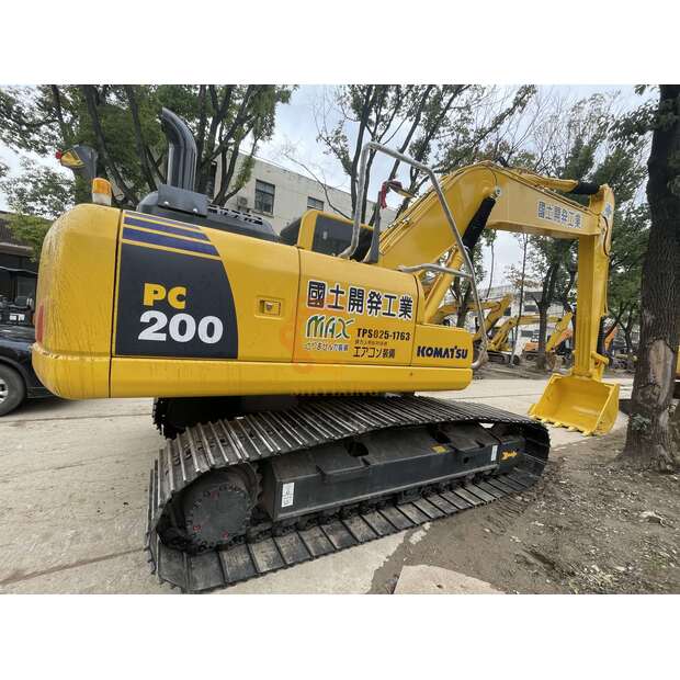 2022 Komatsu PC200-8-41671037