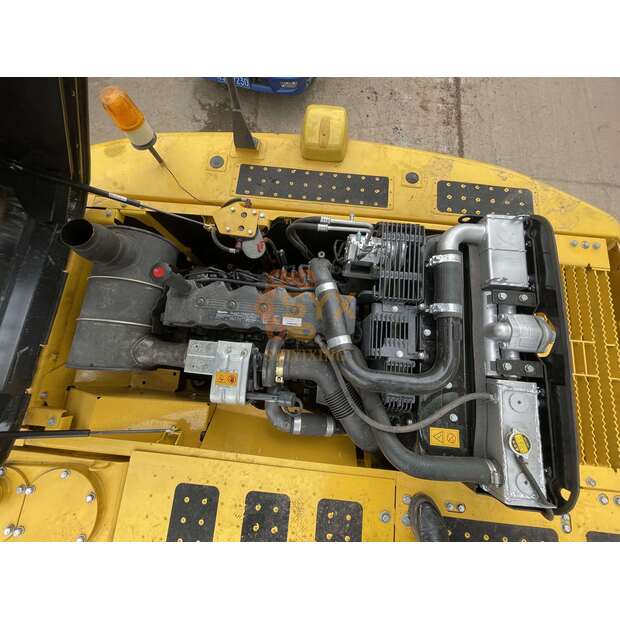 2022 Komatsu PC200-8-41671051