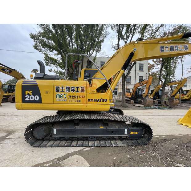 2022 Komatsu PC200-8-41671053
