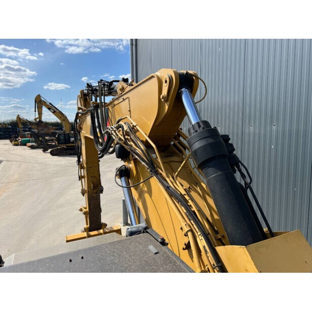 2010 كاتربيلر 323D LN-41672435