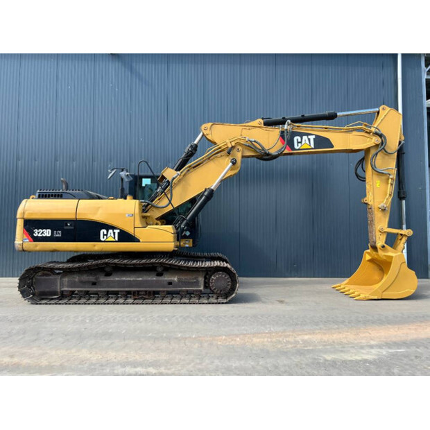 2010 كاتربيلر 323D LN-41672450