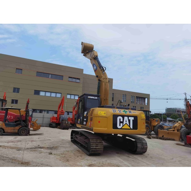 2021 Caterpillar 320DL-41675304
